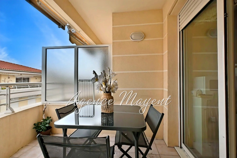 Apartamento con terraza