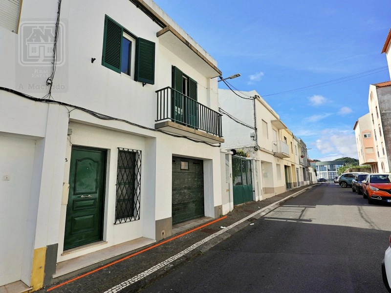 2 - house for sale in ponta delgada the azores portugal