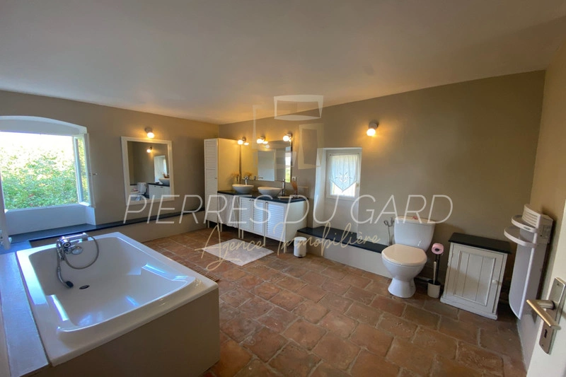 2 - venta casa la bruguière gard francia