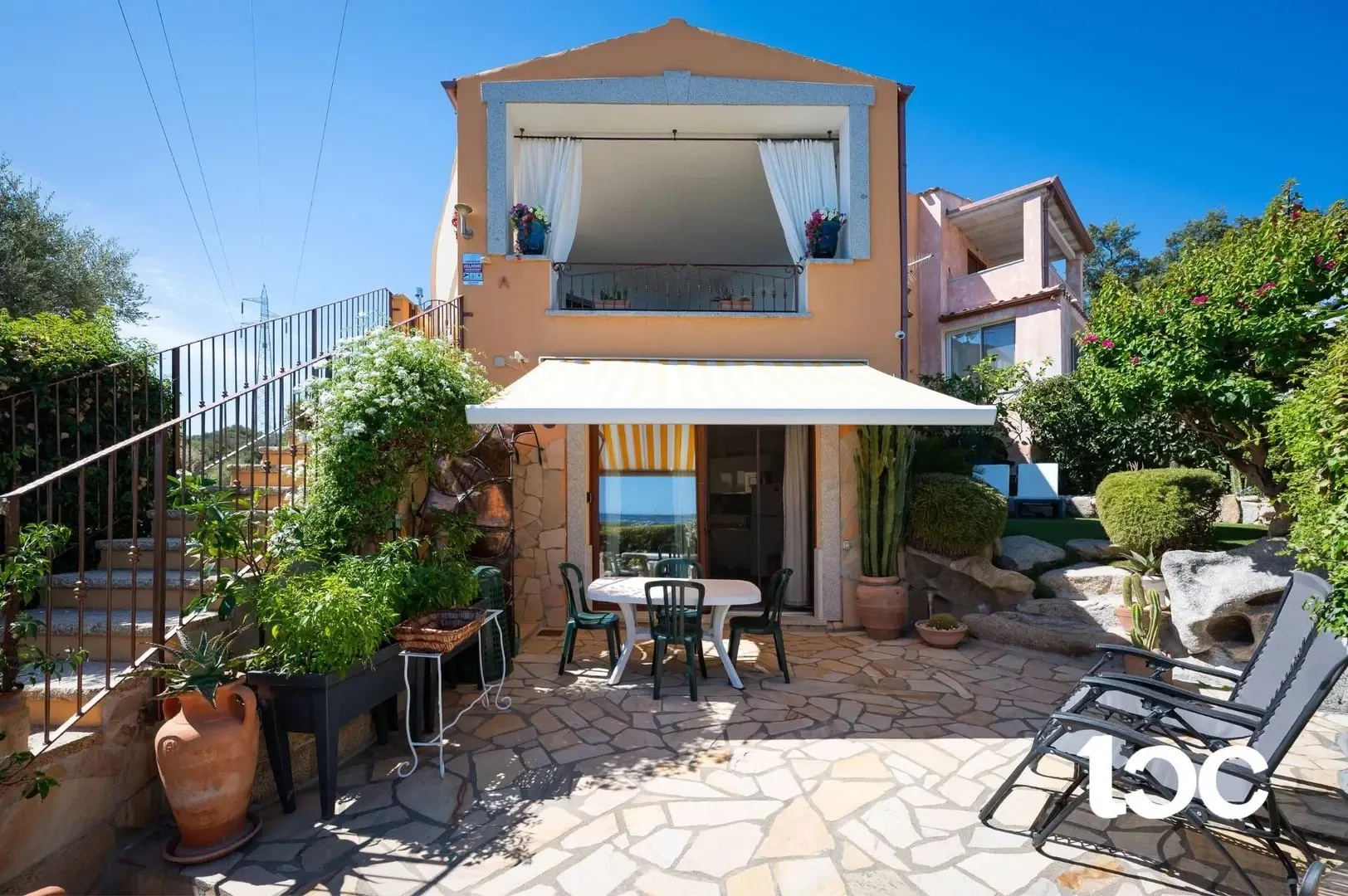 1 - venta villa vista al mar san teodoro cerdeña italia