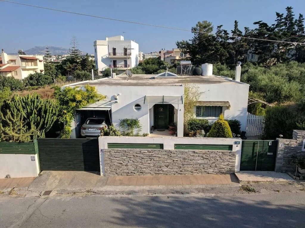 1 - vente maison plage à pied gázi crète grèce