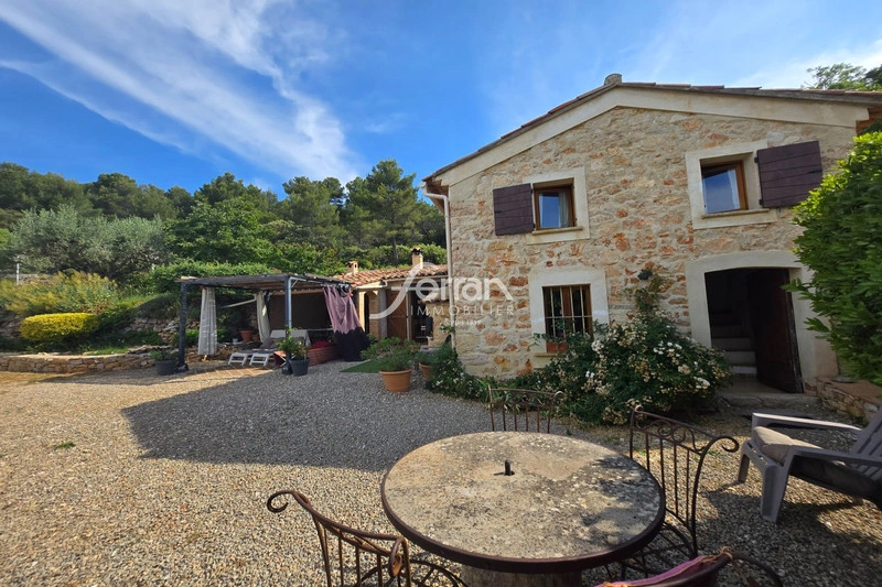 1 - venda casa aups var frança