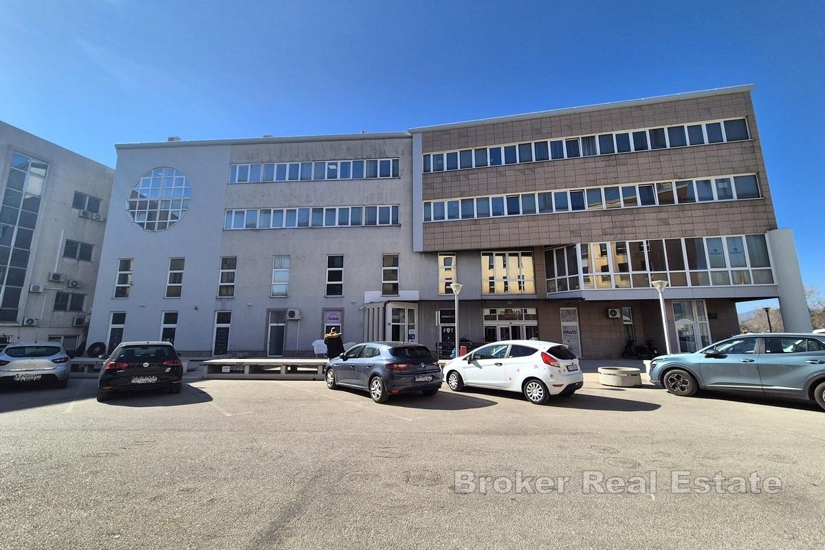 2 - venta comercio a pie de playa split split-dalmacia croacia