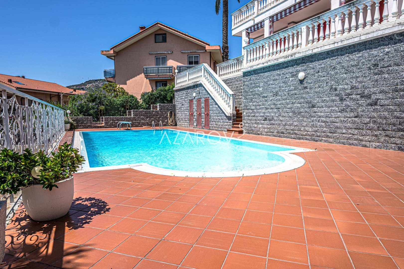 2 - venda casa vista de mar sanremo liguria itália