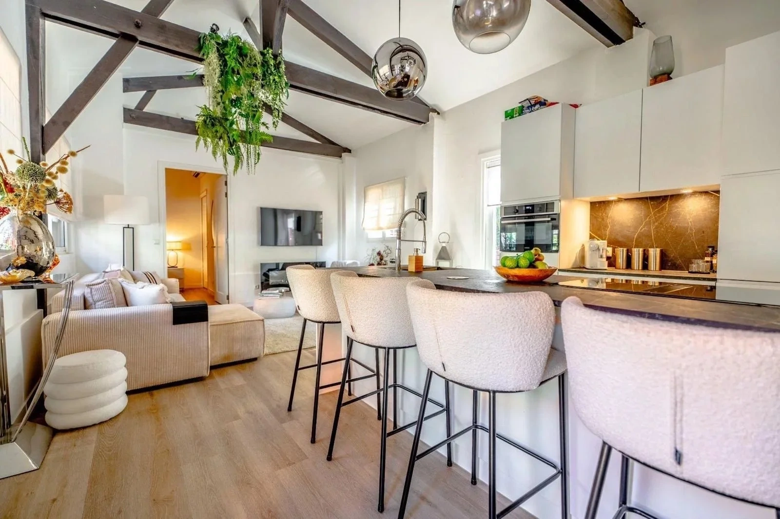 2 - beach walk apartment for sale in grimaud var france