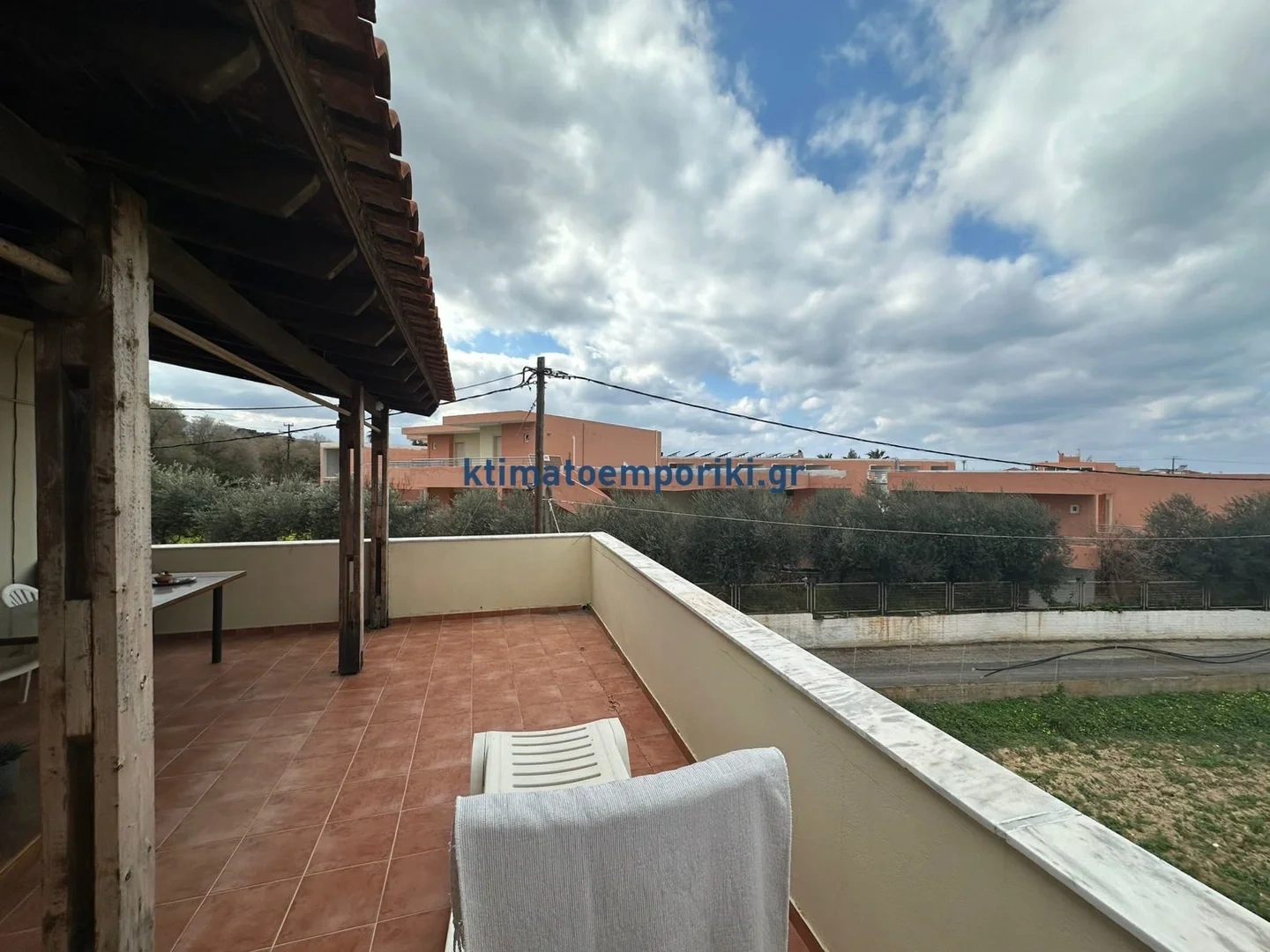 2 - venta casa vista al mar platanias creta grecia