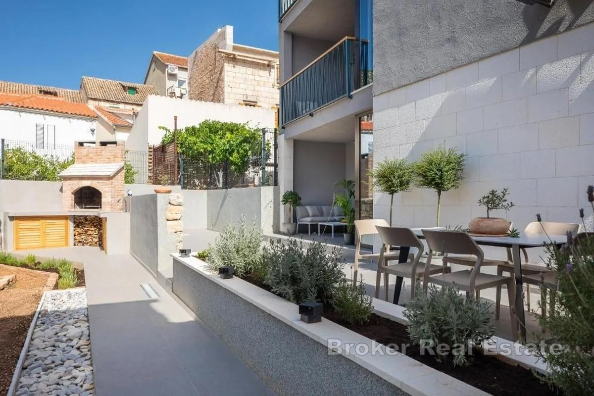 2 - vente maison plage à pied vis split-dalmatie croatie