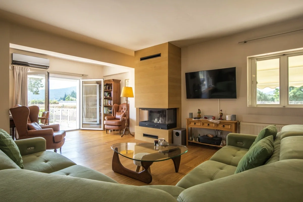 1 - vente maison ágios panteleḯmon îles ioniennes grèce