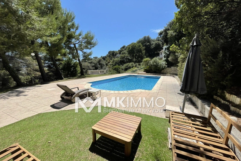 Casa vista mare con piscina