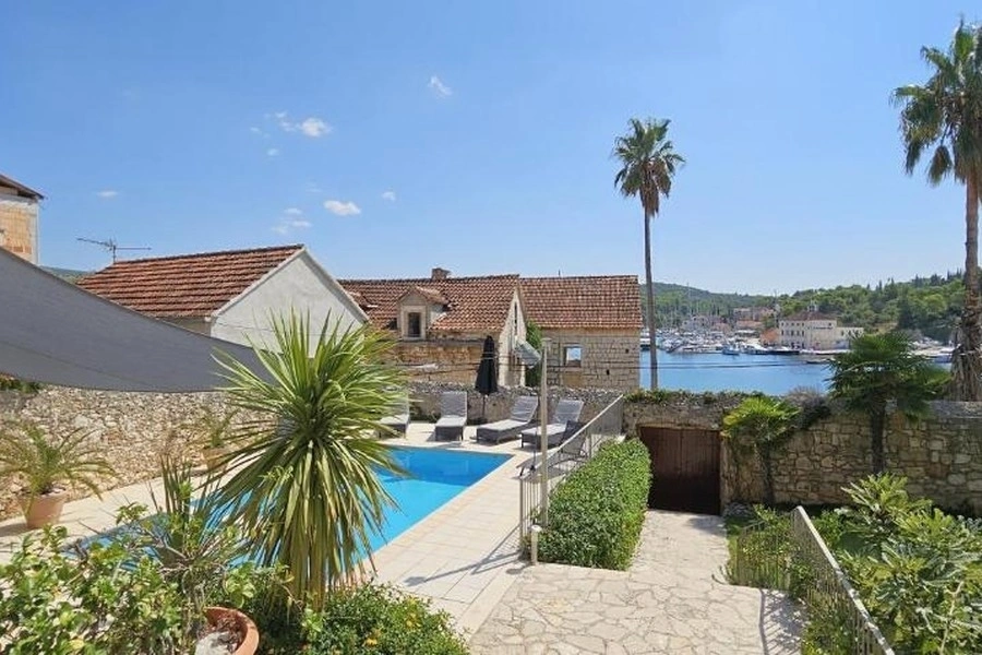 2 - verkoop huis uitzicht op zee brač split-dalmatia kroatië