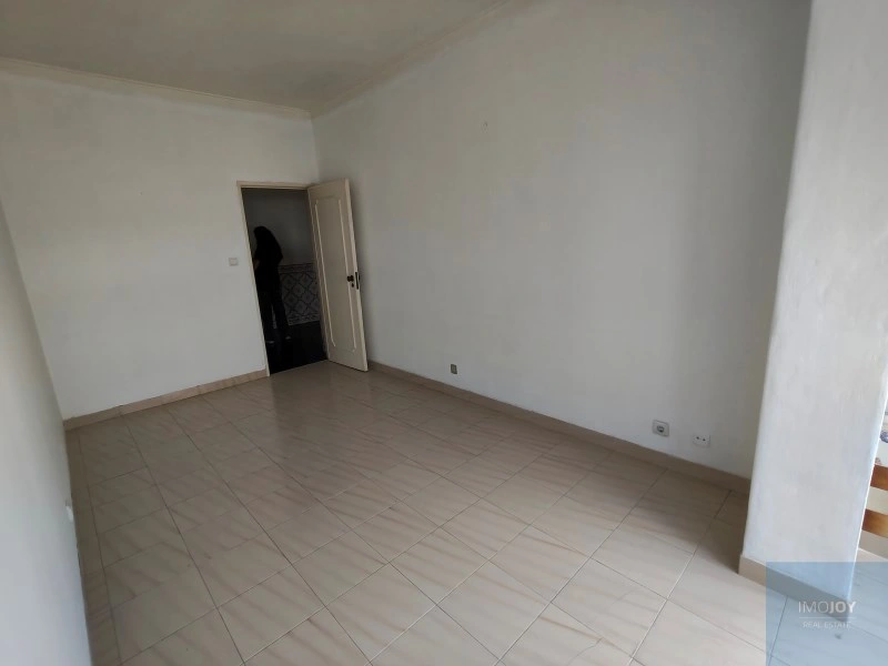 2 - venda apartamento caneças região de lisboa portugal