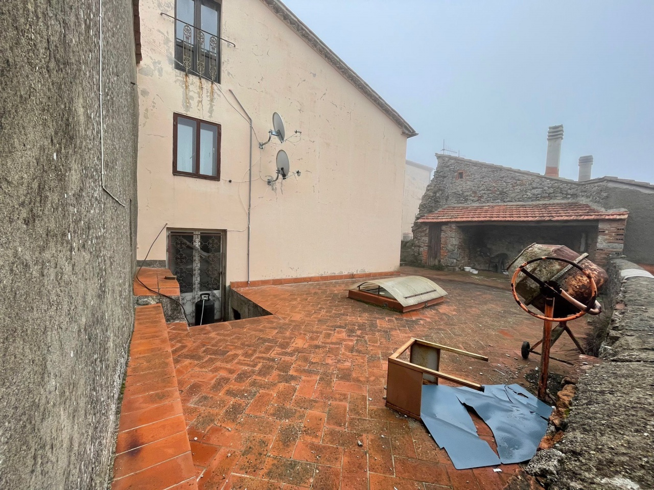 2 - verkoop appartement massa marittima tuscany italië