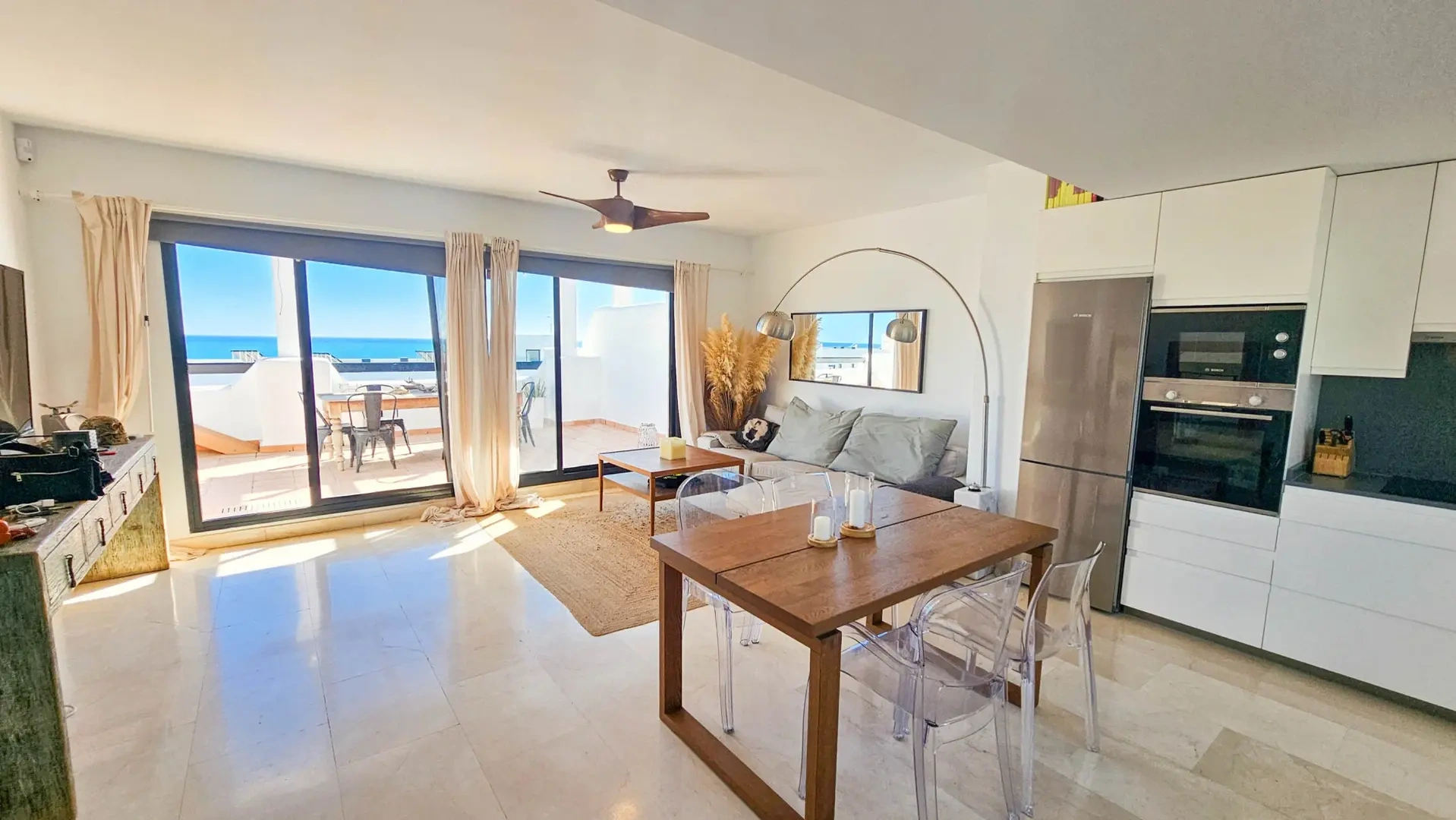 1 - verkoop appartement uitzicht op zee casares - costa del sol andalusië spanje