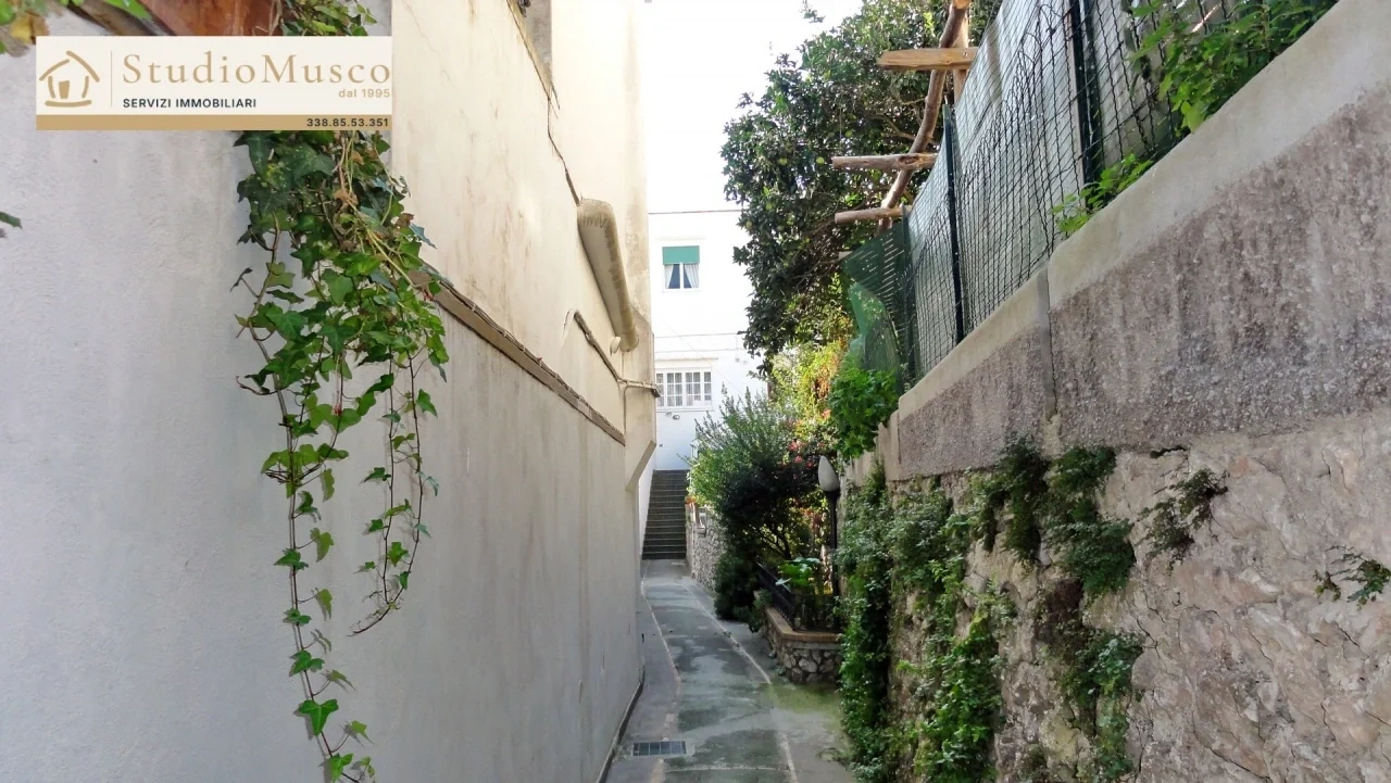 2 - apartment for sale in capri campania italy