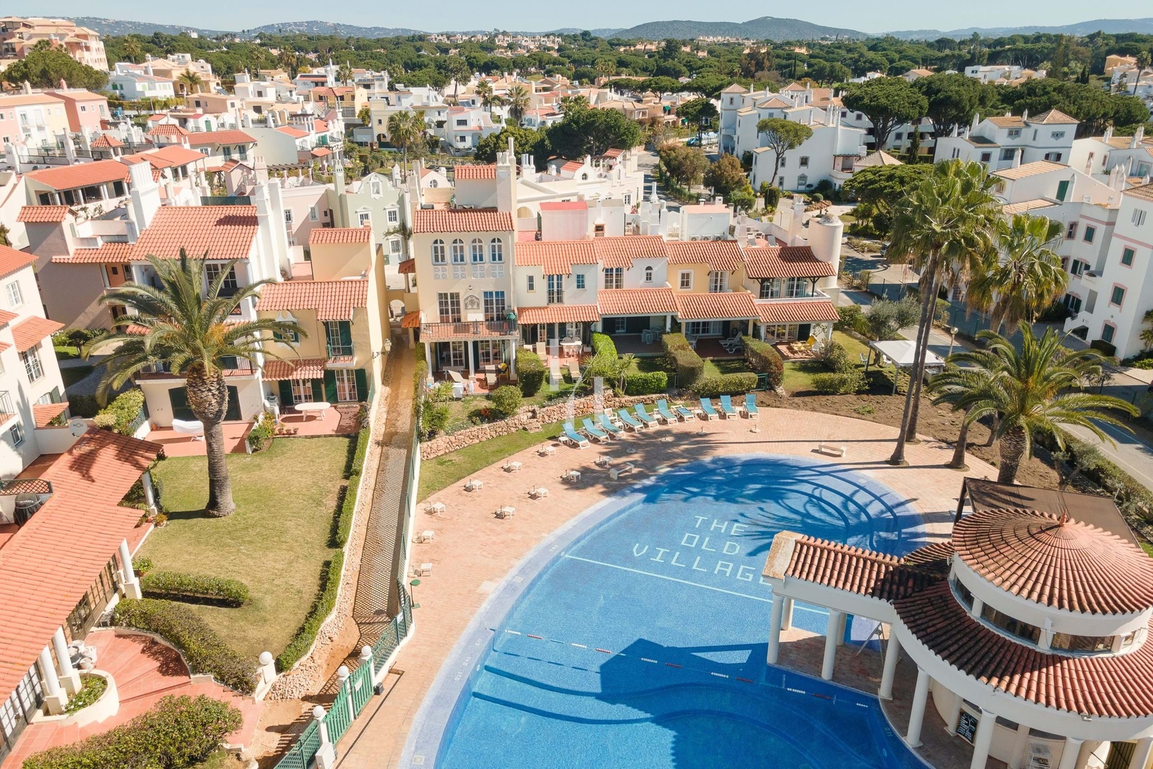 1 - house for vacation rentals in quarteira algarve portugal