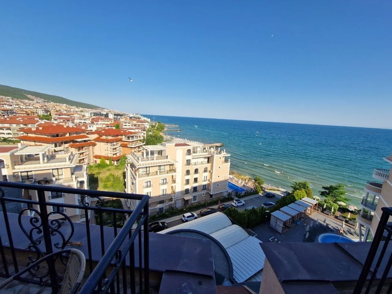 1 - verkoop appartement aan het water sveti vlas burgas bulgarije