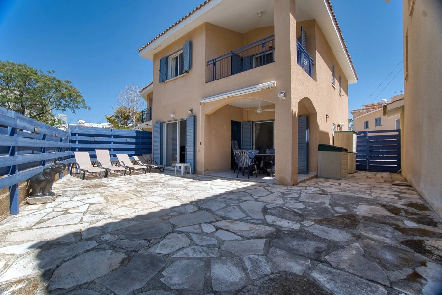 1 - vente maison plage à pied paphos paphos chypre