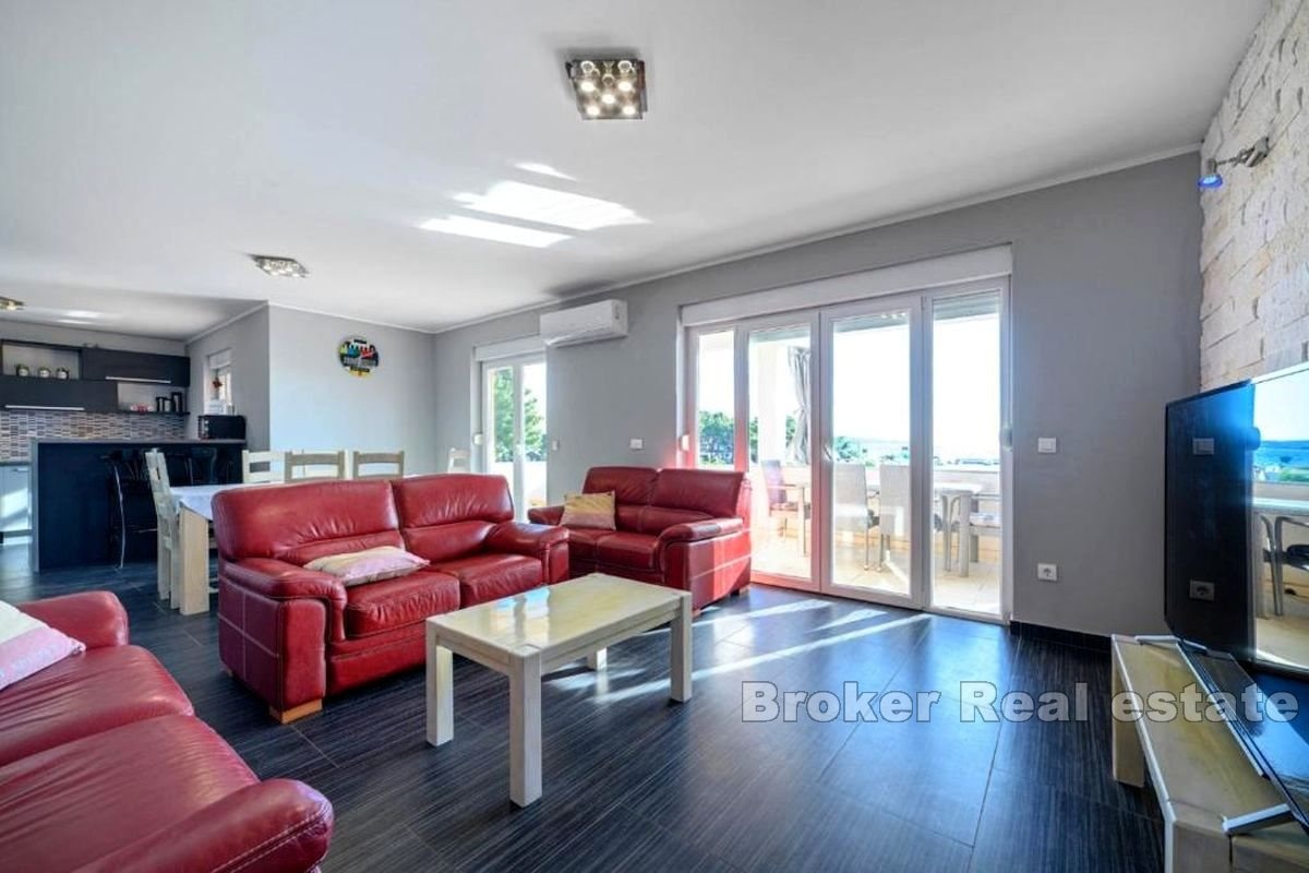 2 - venta casa vista al mar primošten šibenik-knin croacia