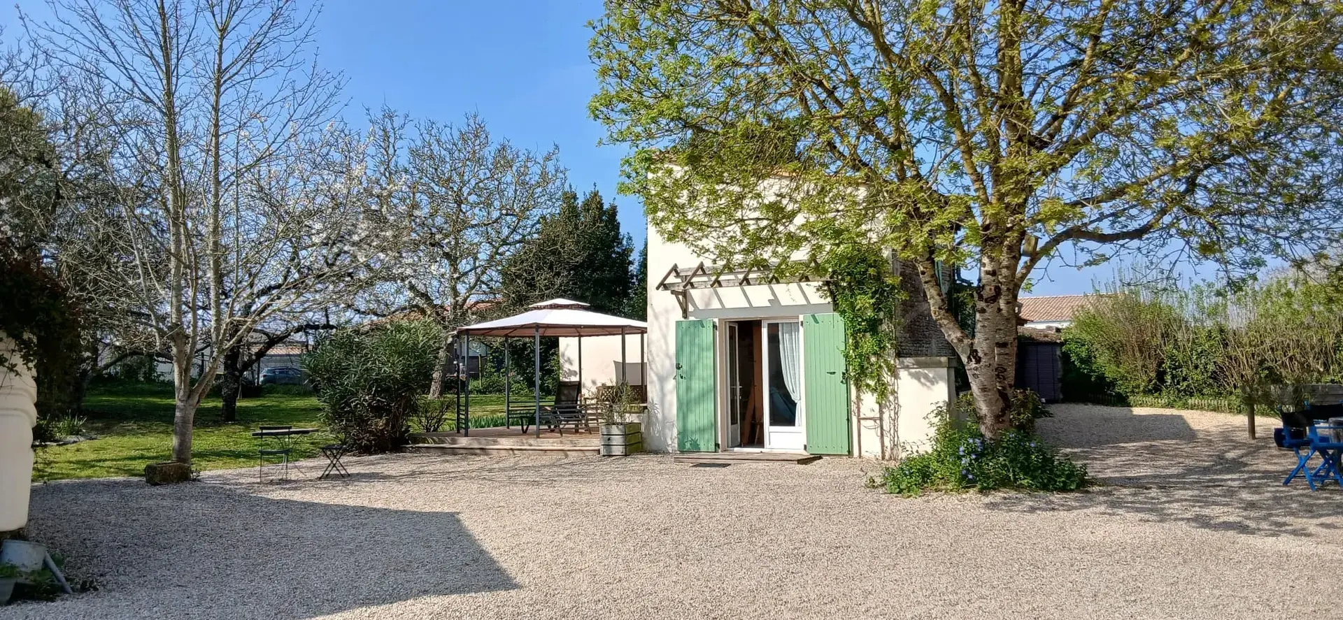 2 - vente maison yves charente-maritime france