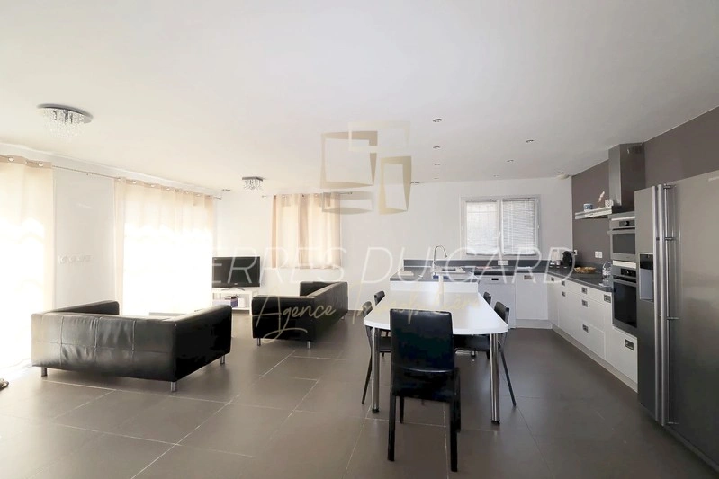 2 - venta casa rochefort-du-gard gard francia