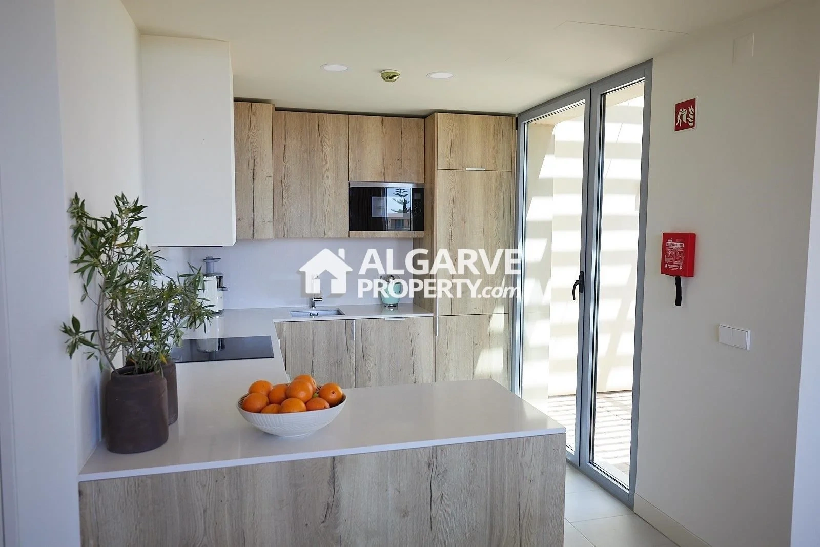 2 - venda apartamento a praia ao pé porches algarve portugal