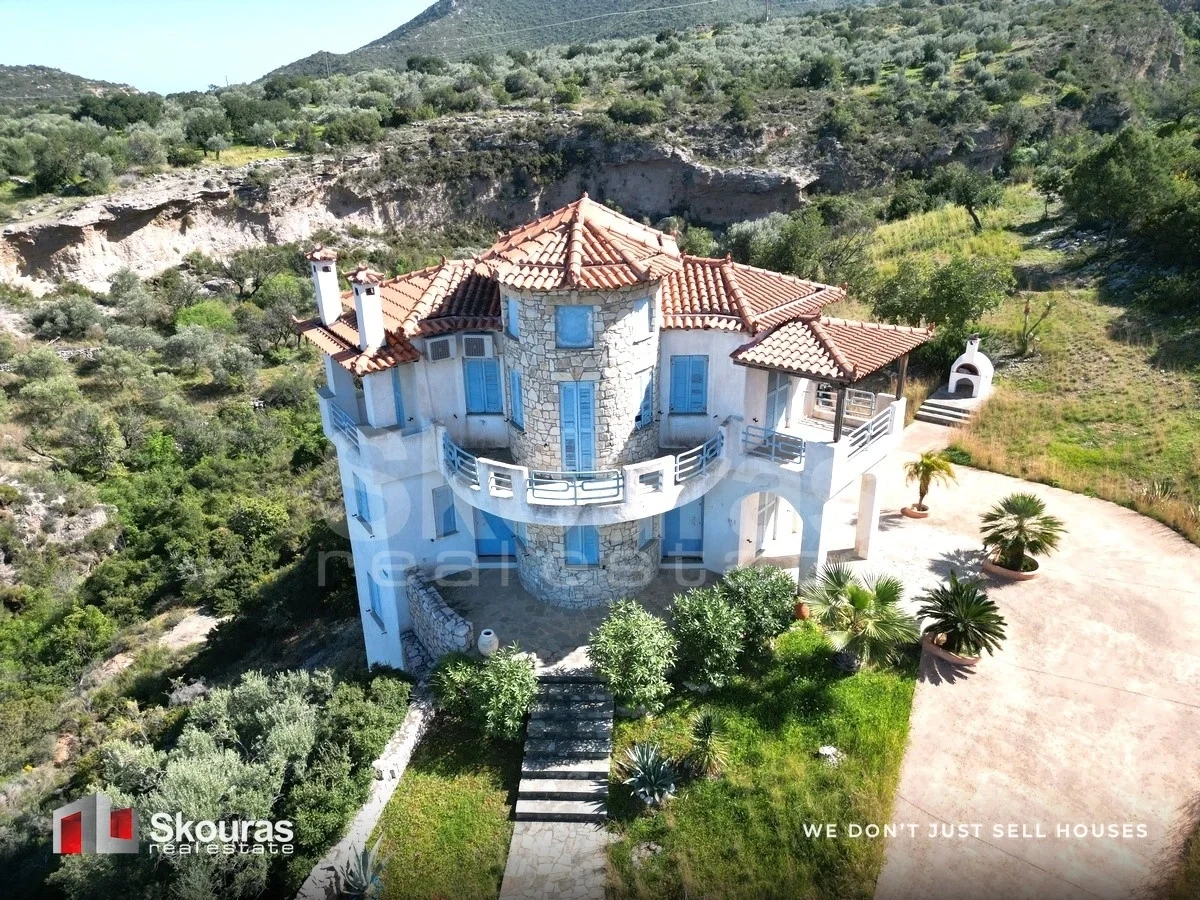 2 - venda casa vista de mar tyrós peloponeso grécia