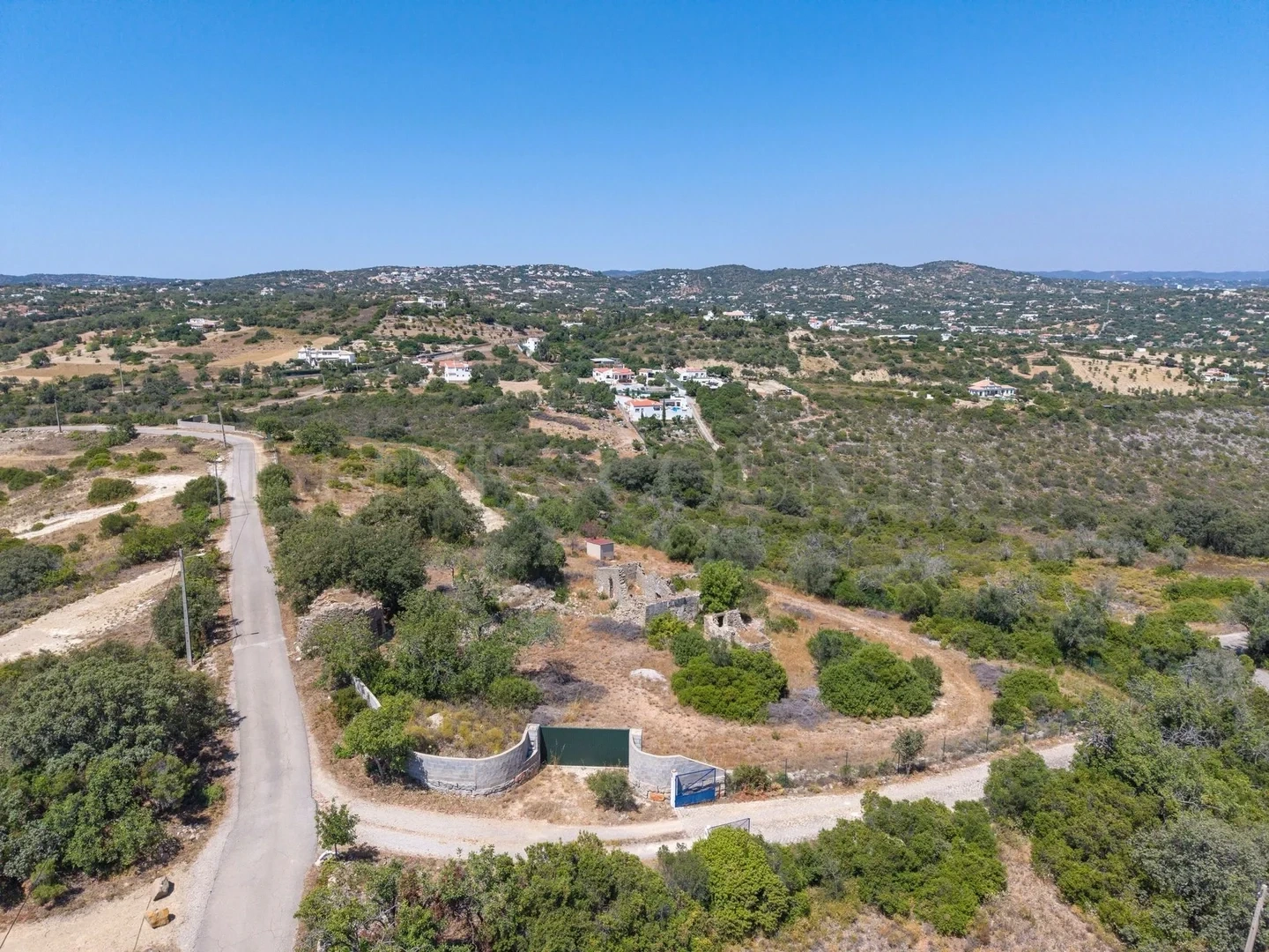 1 - verkoop terrein santa bárbara de nexe algarve portugal