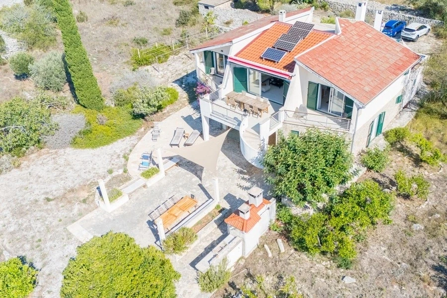 2 - venta casa vista al mar brač split-dalmacia croacia