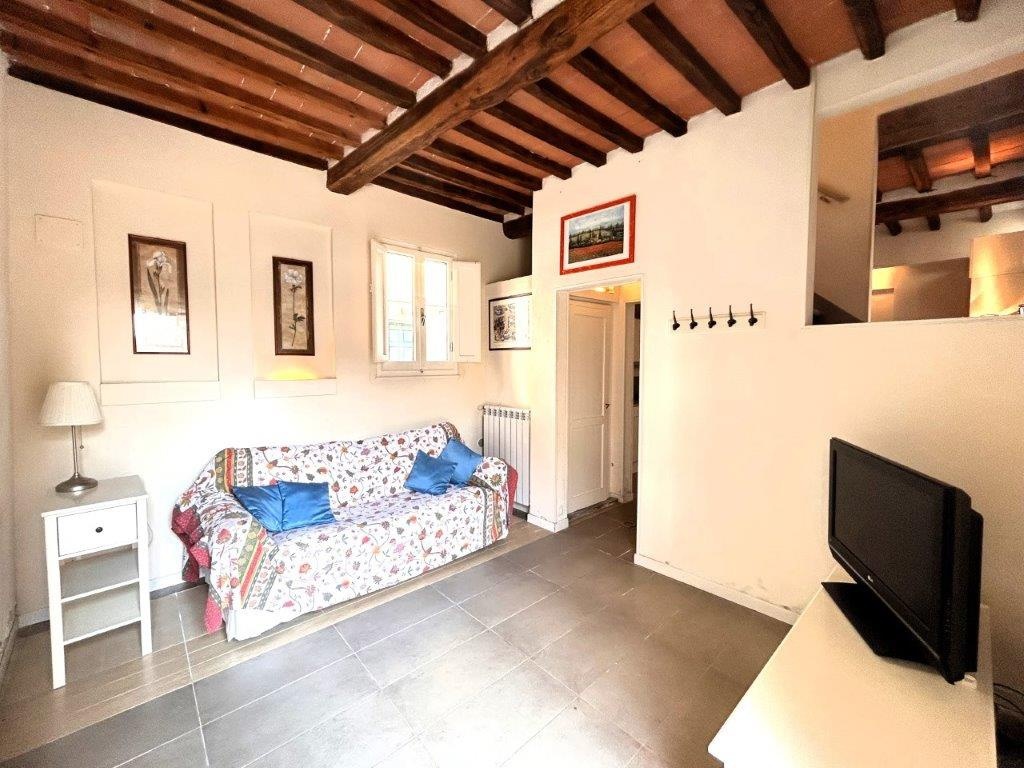 1 - house for sale in pietrasanta tuscany italy