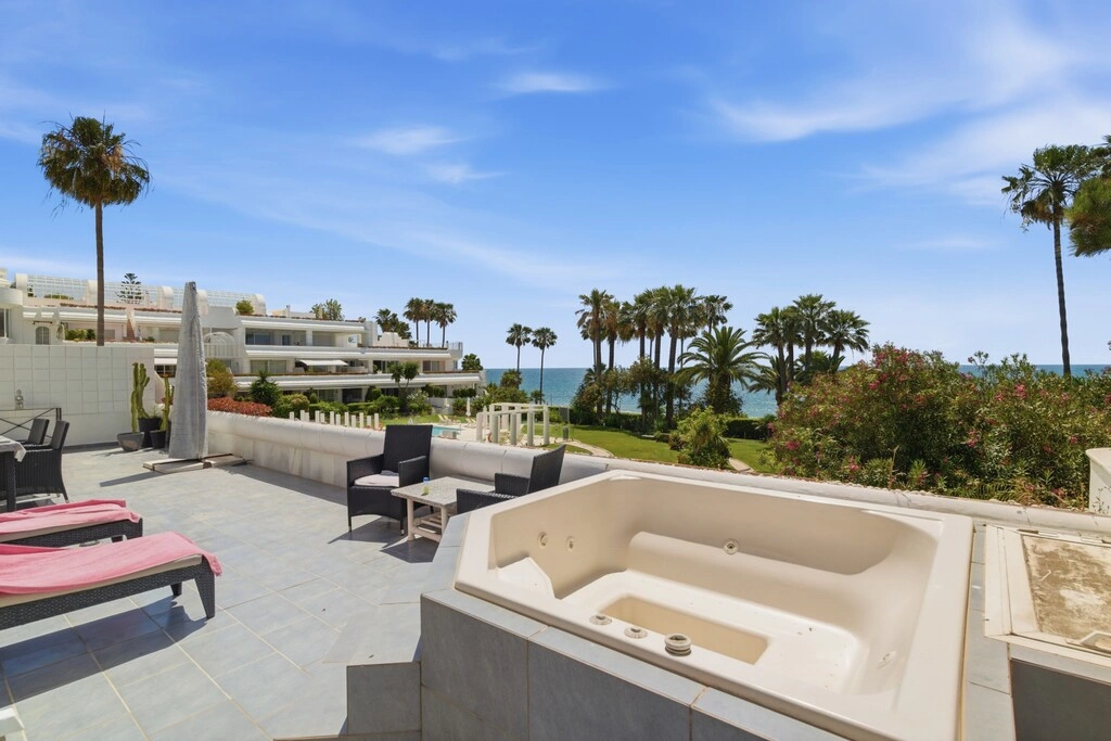 2 - venta apartamento frente al mar estepona - costa del sol andalucía españa