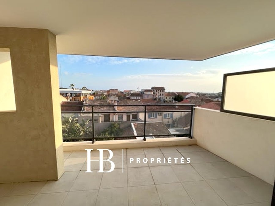 2 - vente appartement vue mer la londe-les-maures var france