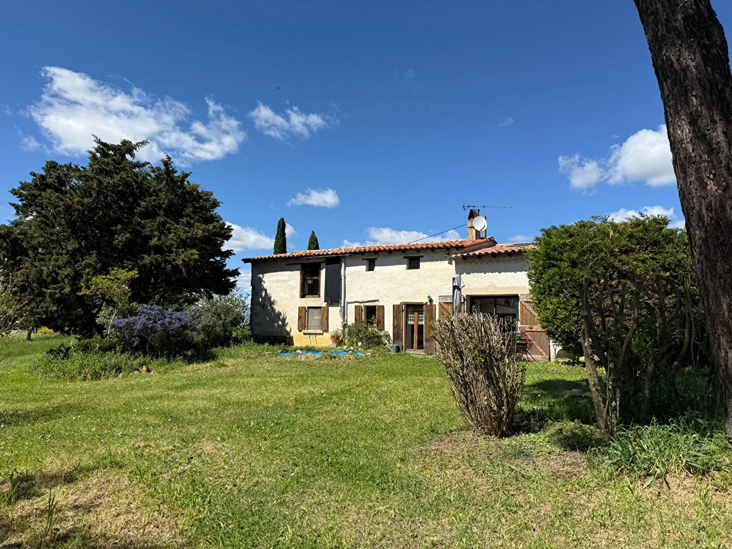 2 - house for sale in sainte-camelle aude france