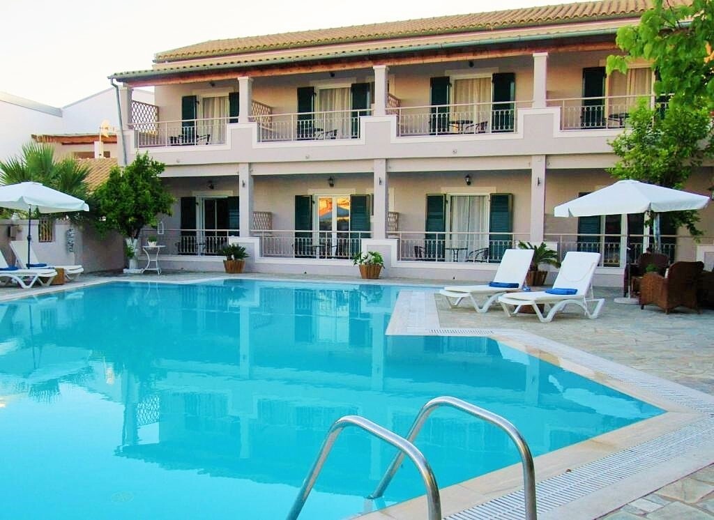 1 - vendita commercio vista mare corfu isole ioniche grecia