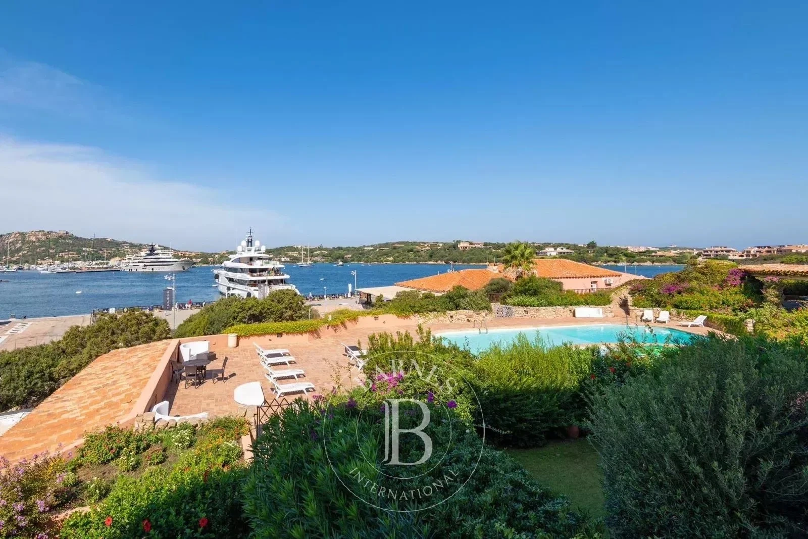 2 - vente appartement vue mer porto cervo sardaigne italie