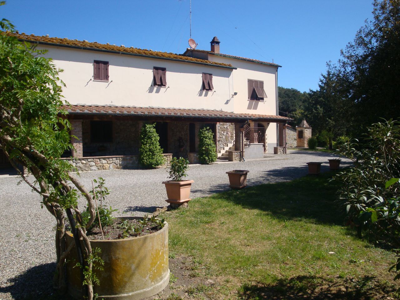 1 - business for sale in pomarance tuscany italy