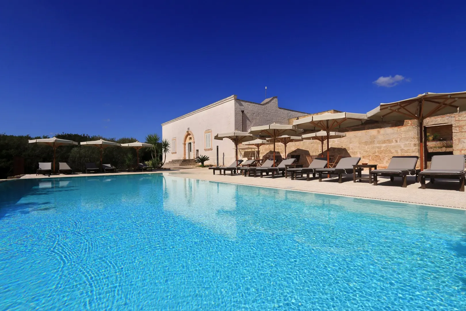 2 - venta propiedad presicce-acquarica apulia italia
