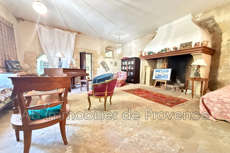 2 - house for sale in rognes bouches-du-rhône france