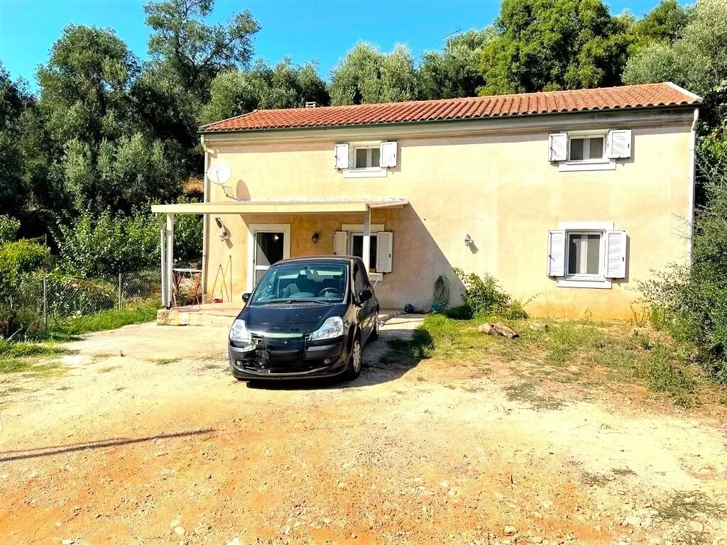 1 - vente maison mesongí îles ioniennes grèce
