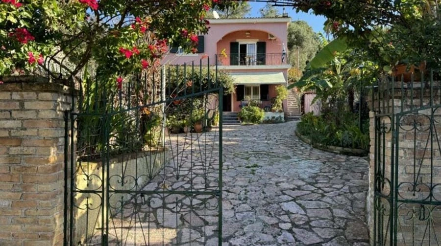 1 - vente appartement kornáta îles ioniennes grèce
