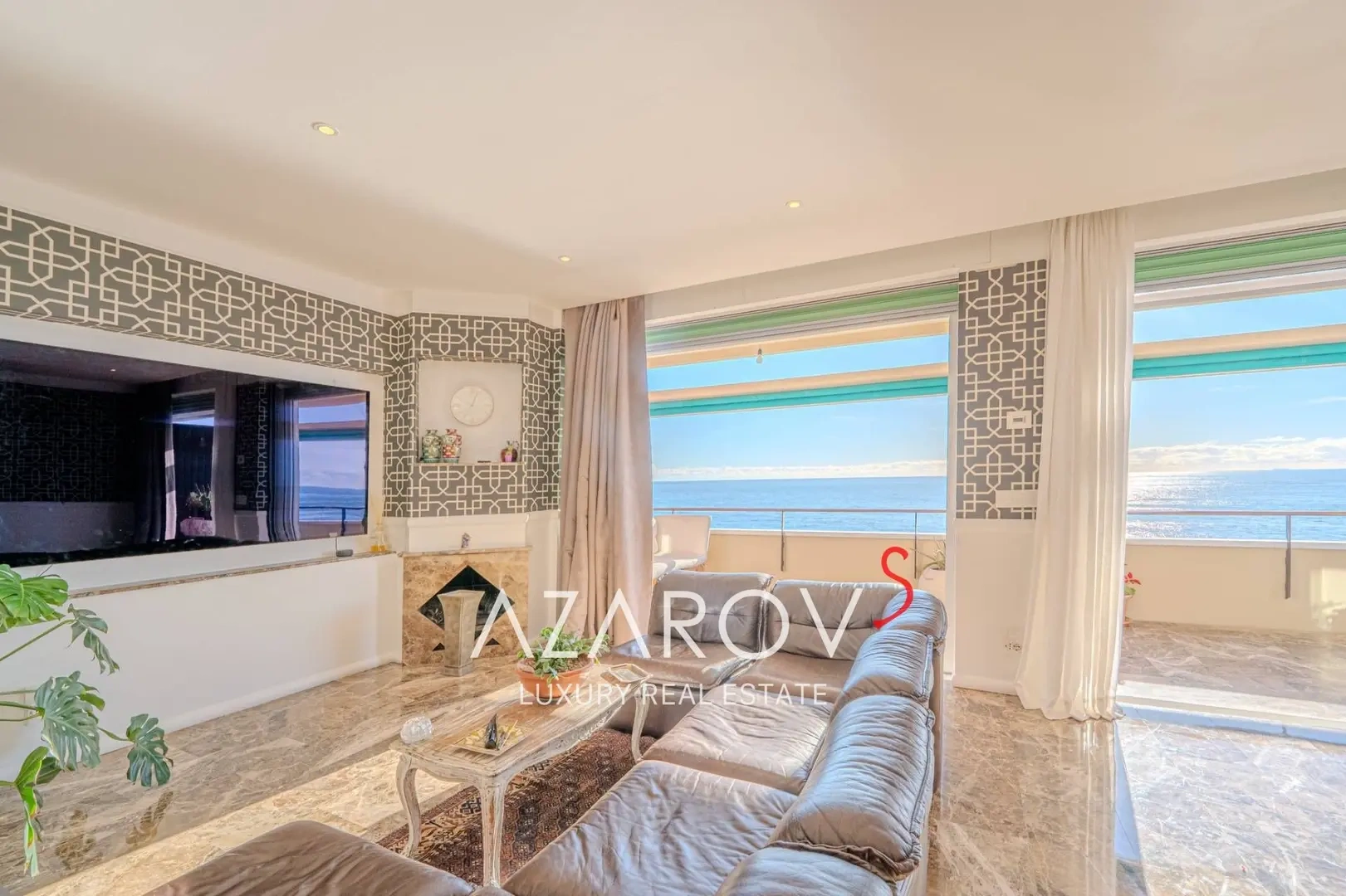 2 - vente appartement pieds dans l'eau ospedaletti ligurie italie