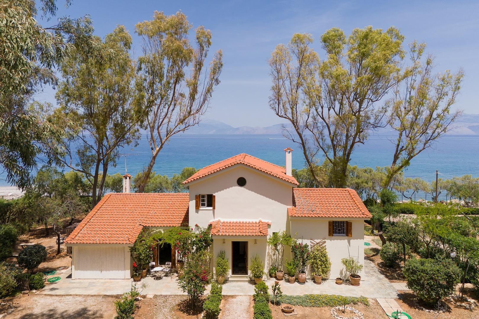 Maison pieds dans l'eau avec 6 chambres