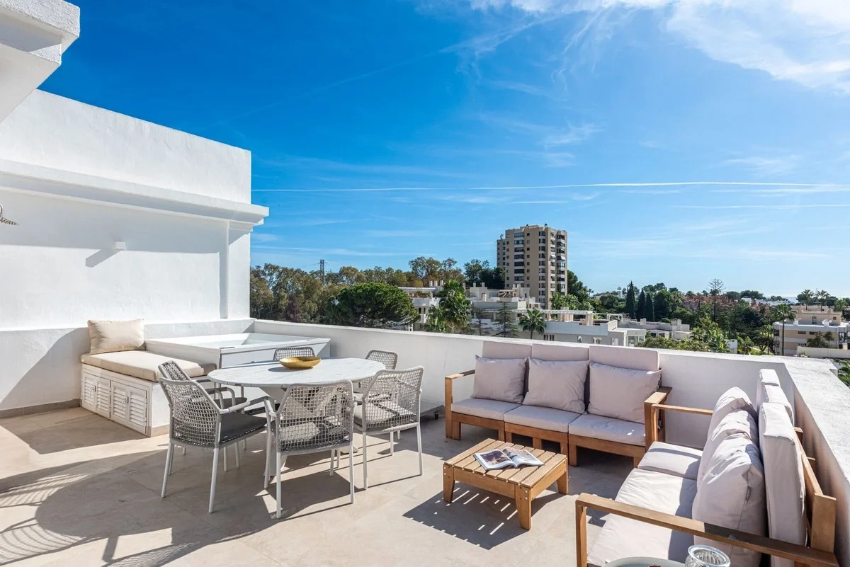 2 - sea view house for sale in nueva andalucia andalusia spain