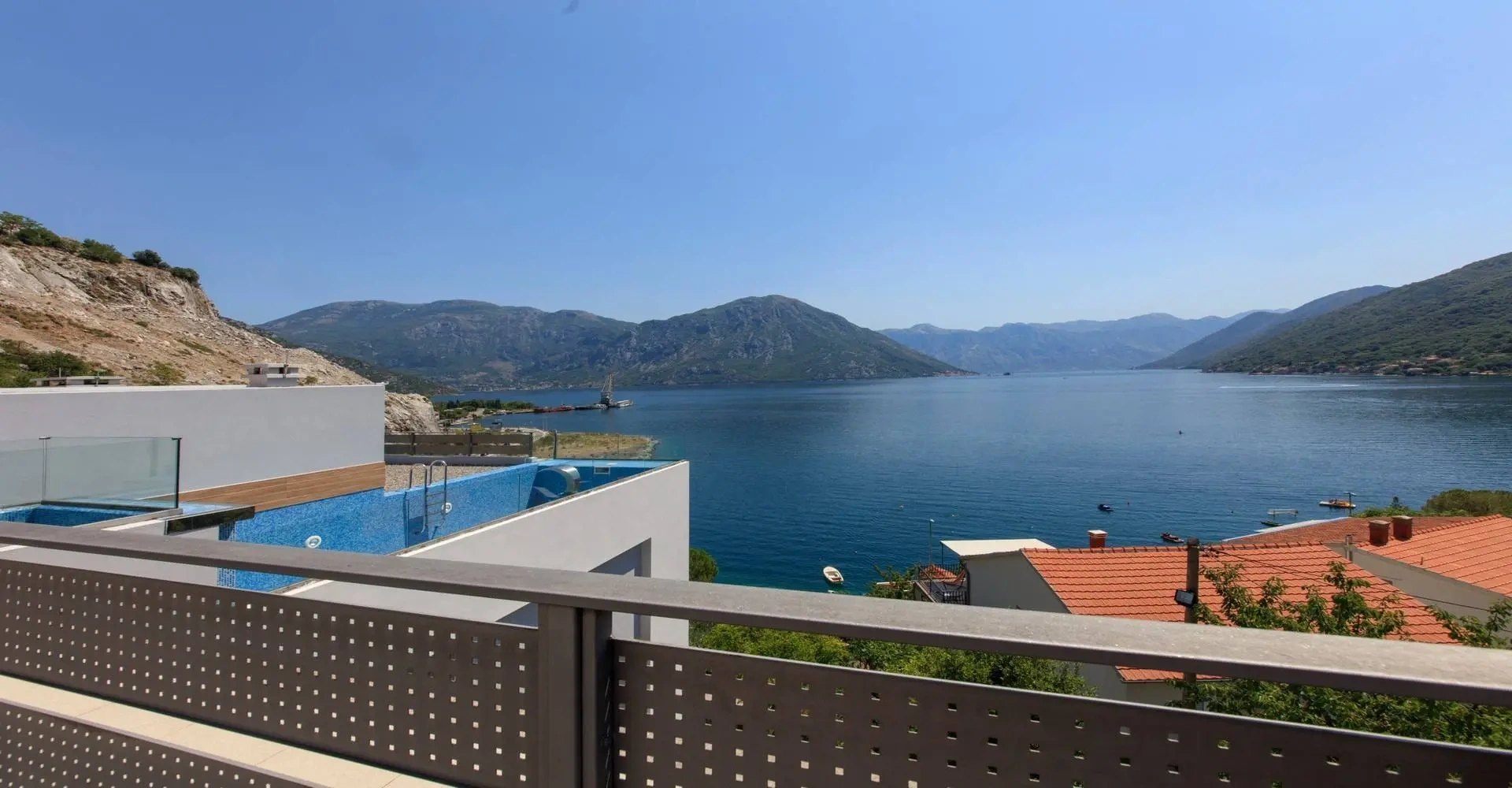 1 - verkauf haus meerblick morinj kotor montenegro