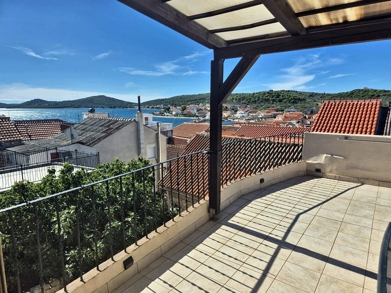 2 - vente maison vue mer betina šibenik-knin croatie
