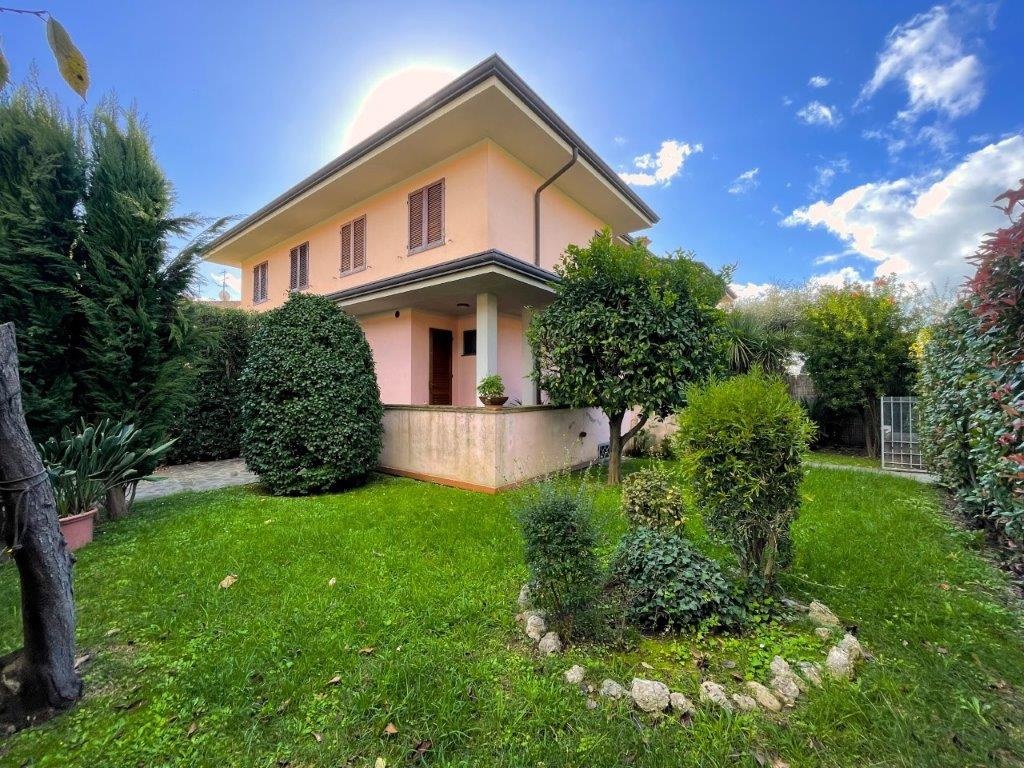 1 - verkoop huis pietrasanta tuscany italië