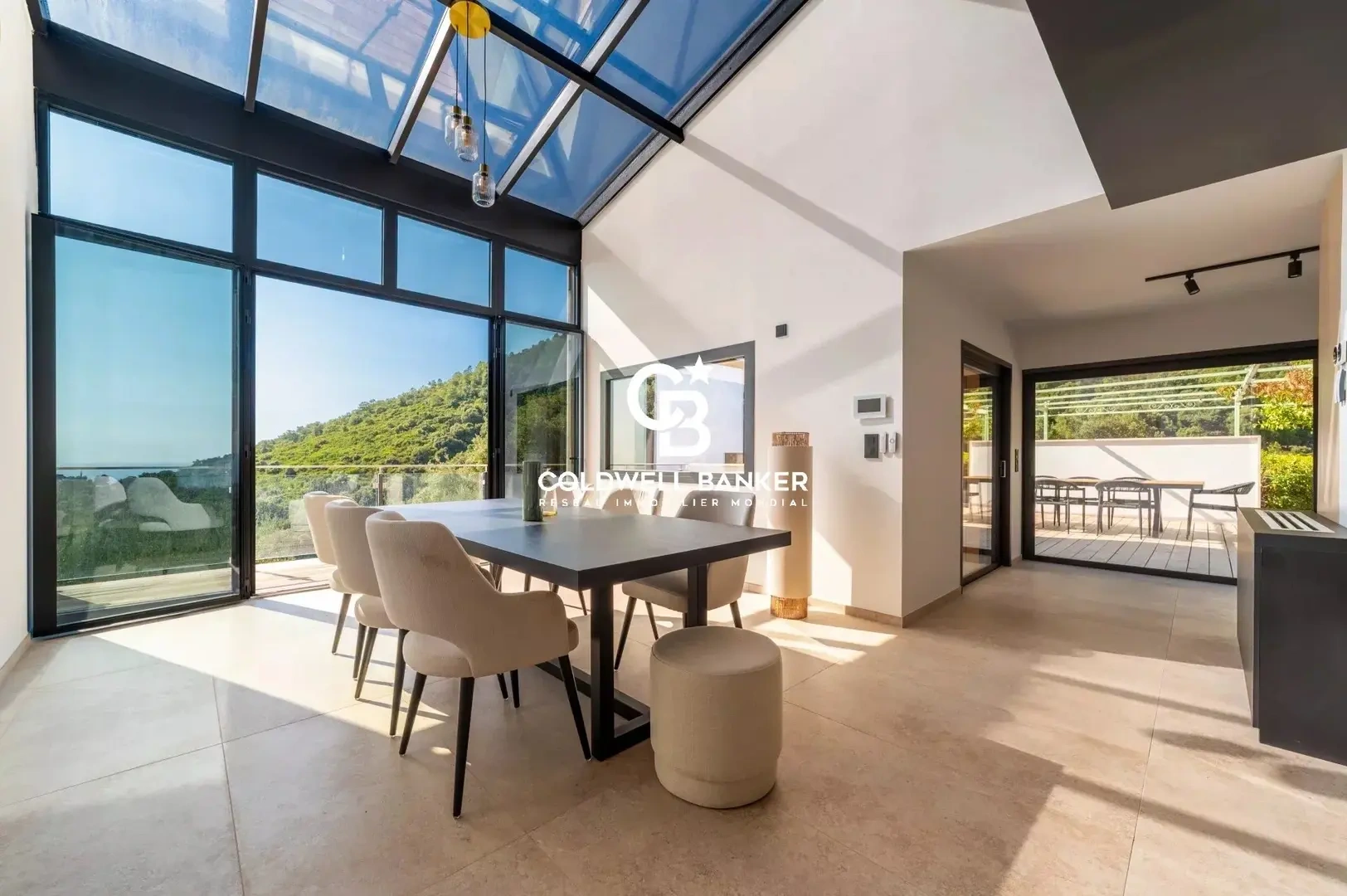 2 - sea view villa for sale in cavalaire-sur-mer var france