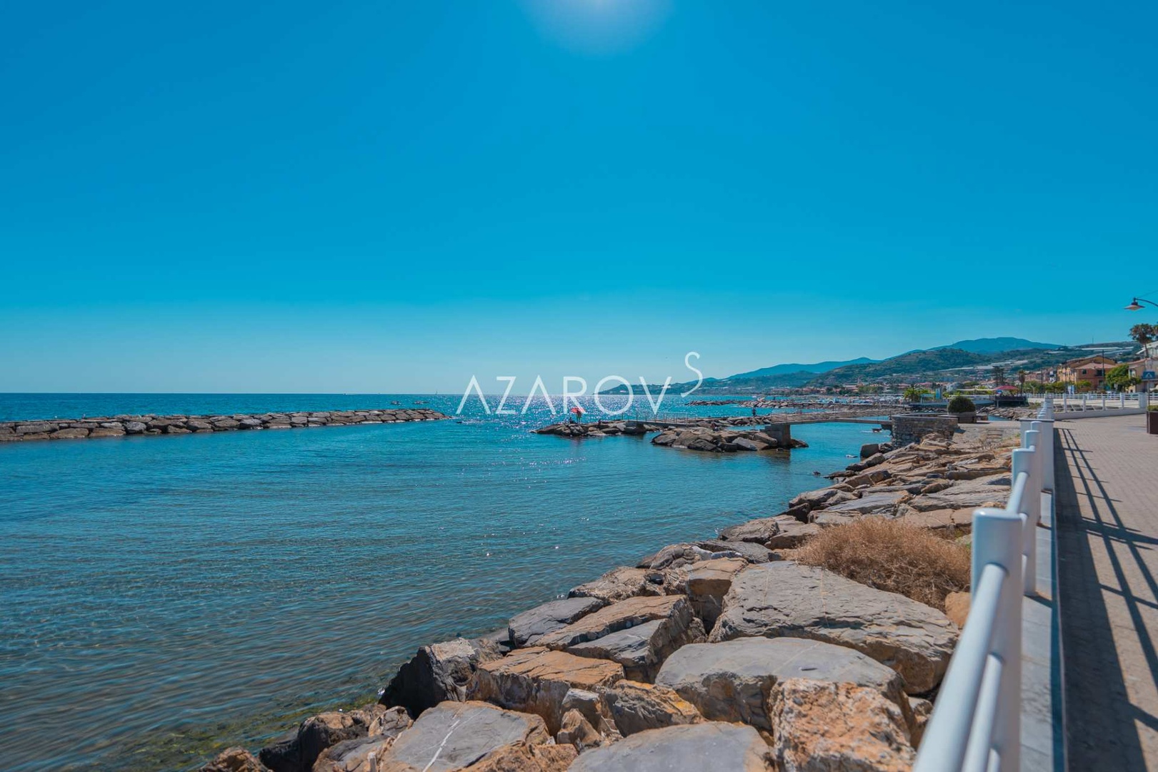 2 - venda apartamento frente ao mar santo stefano al mare liguria itália