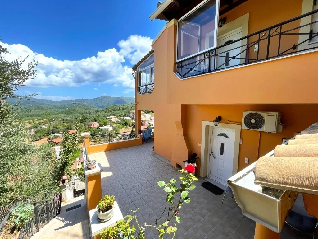 1 - vente maison mesongí îles ioniennes grèce