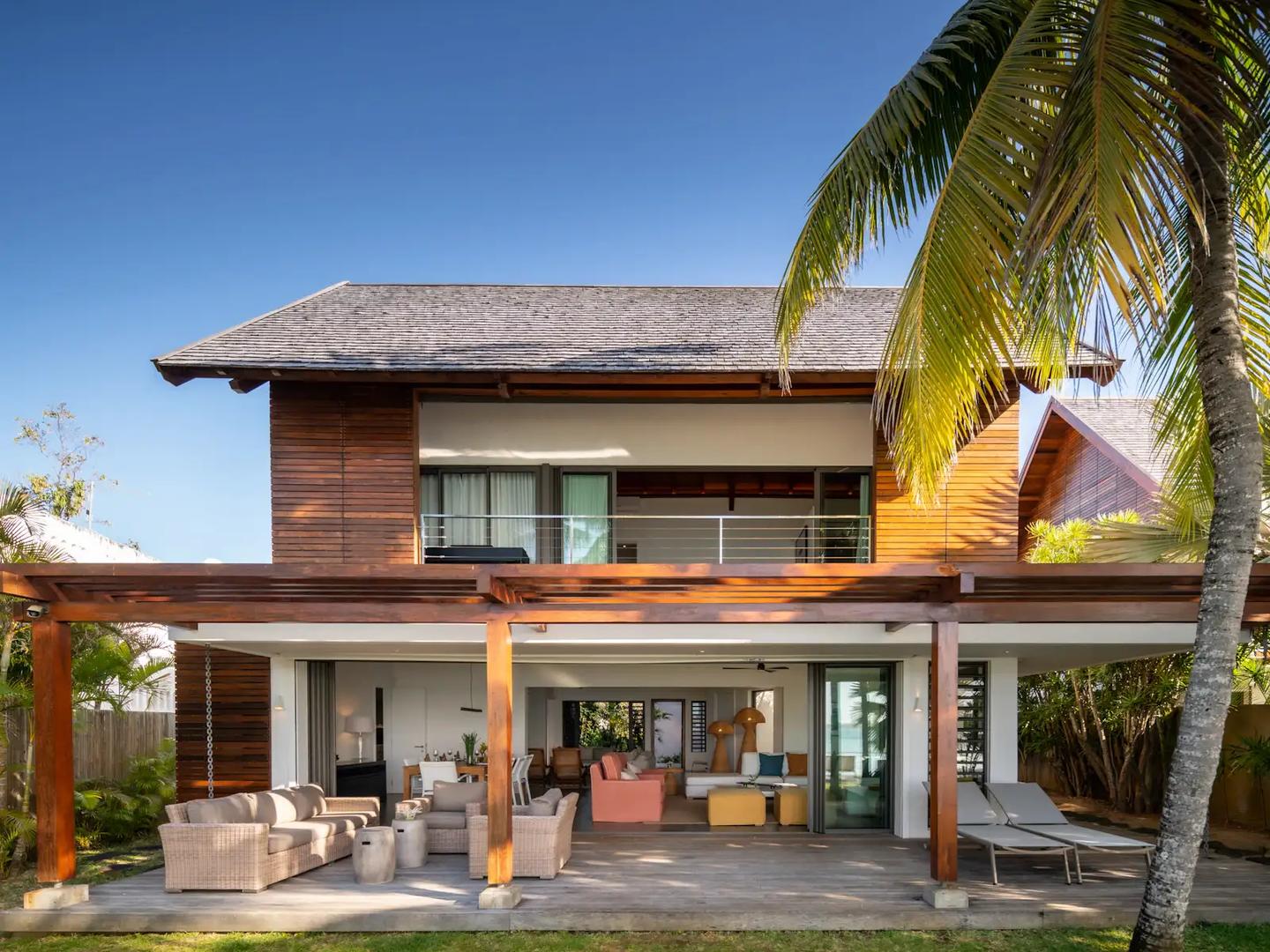 1 - waterfront house for vacation rentals in belle mare flacq mauritius