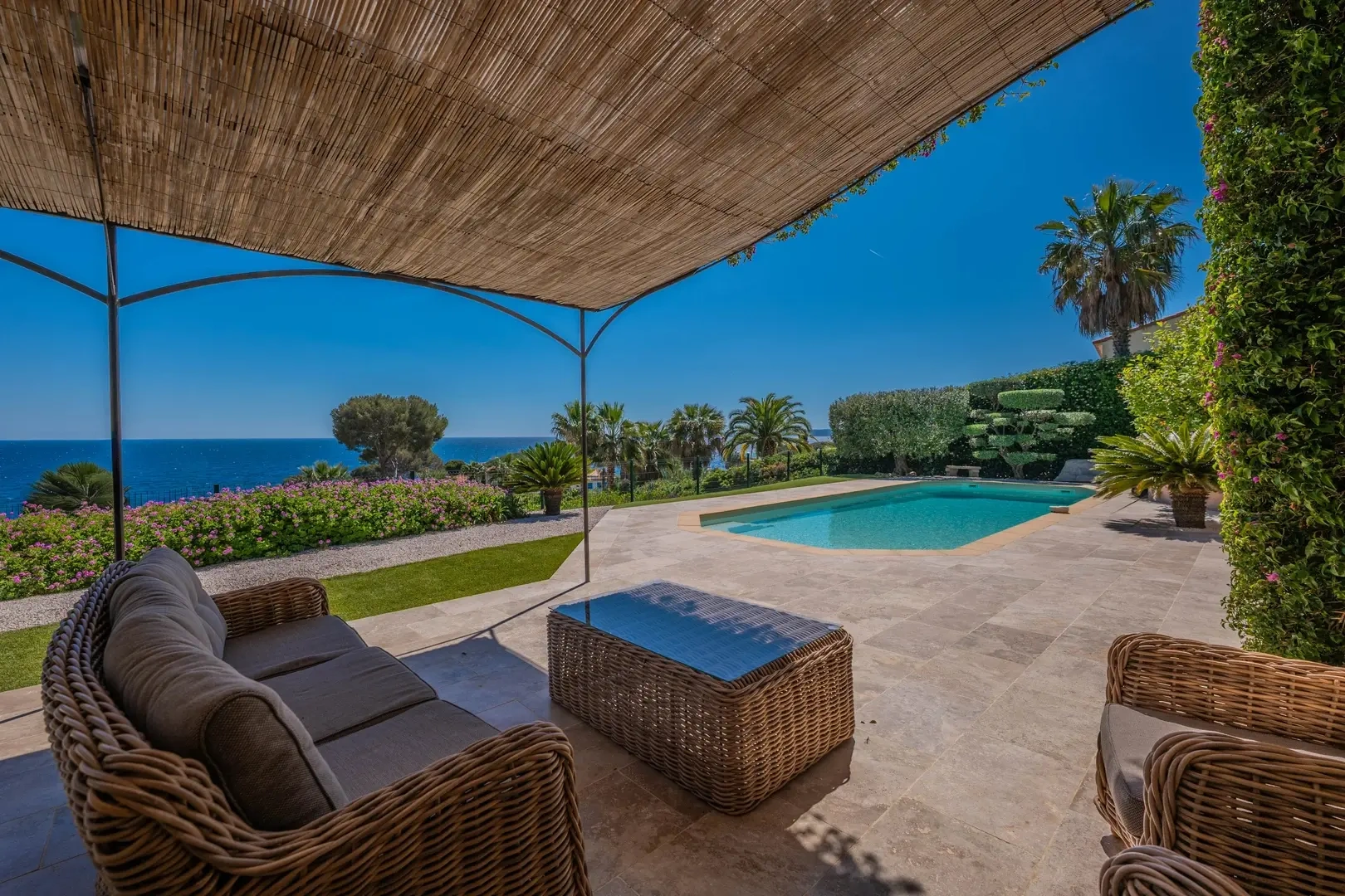 1 - verkoop villa uitzicht op zee les issambres var frankrijk